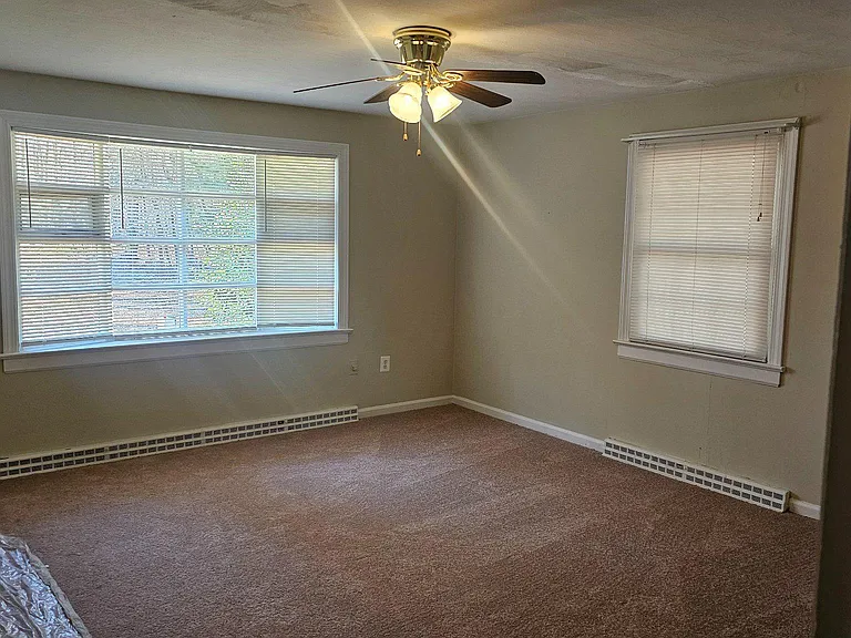 16403 Dawn Blvd — Photo 4