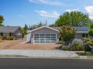 39718 Country Club Dr, Palmdale, CA 93551