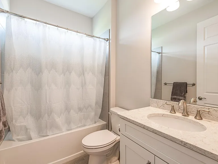 339 Tamarindo Ln — Photo 8