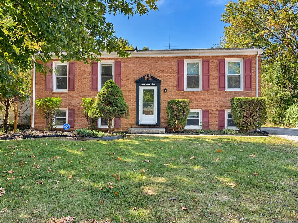373 Clubhouse Dr