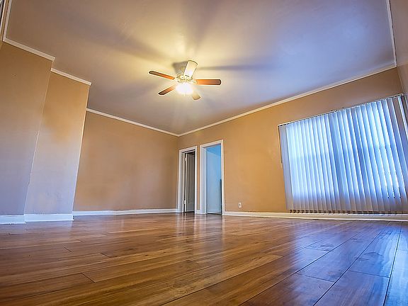 3rd image of 1056 S Normandie Ave APT 301