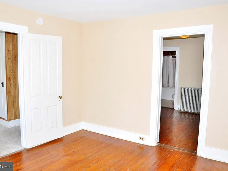 33 W Forrest Ave — Photo 12