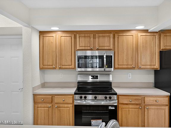 4th image of 10075 GATE Parkway N #3010