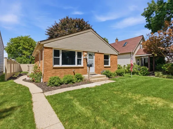 3379 S Burrell STREET, Milwaukee, WI 53207