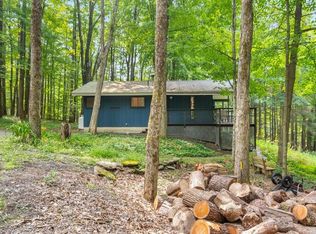 1288 Brookman Rd, Pownal, VT 05261