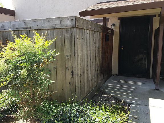 3rd image of 3256 Cropley Ave