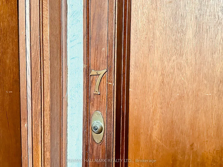 597 Saint Clair Ave W #7 — Photo 12