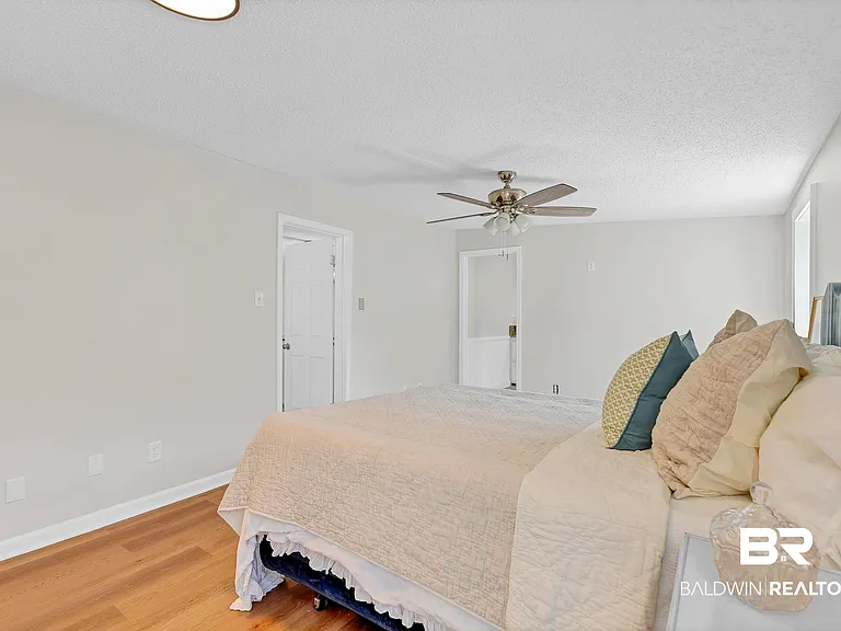 11964 Stroh Rd — Photo 35