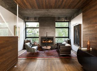 3 Wythe Ln, Brooklyn, NY 11249