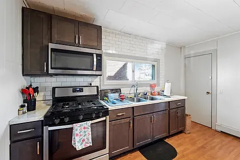 17 Gerard Ave — Photo 4
