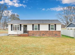 424 Center St, Oakboro, NC 28129