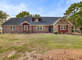 112 Redbud Dr, Florence, AL 35634