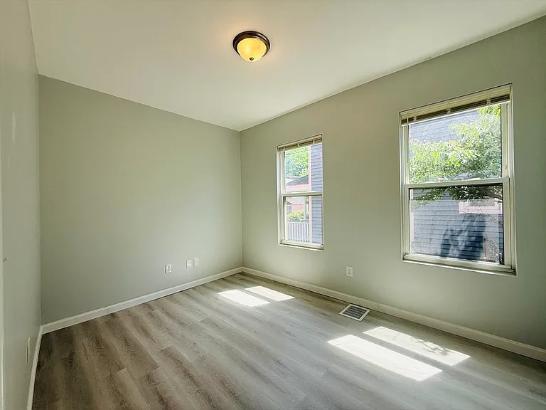 93 Zeigler St #1 — Photo 10