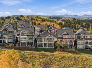14 W Ridge View Pl, Cochrane, AB T4C 0P9