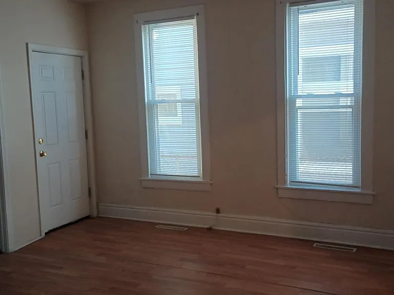 449 Park Ave — Photo 17