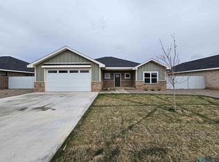 308 Abbey Rd, Clovis, NM 88101