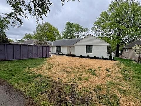 2nd image of 9001 Lamar Ave