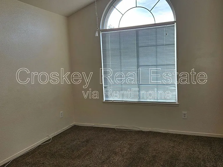 1952 Kettle Rock Ct — Photo 7