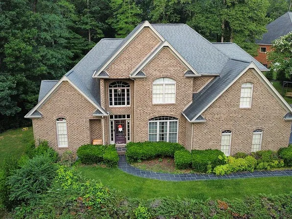 216 Juniper Dr, Danville, VA 24540