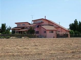 9400 Avenue 400, Dinuba, CA 93618