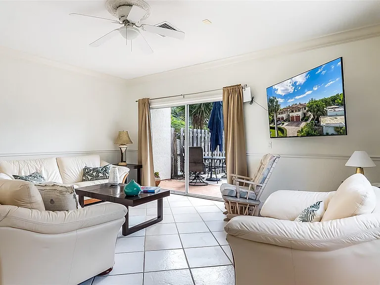 512 S Ocean Blvd — Photo 11