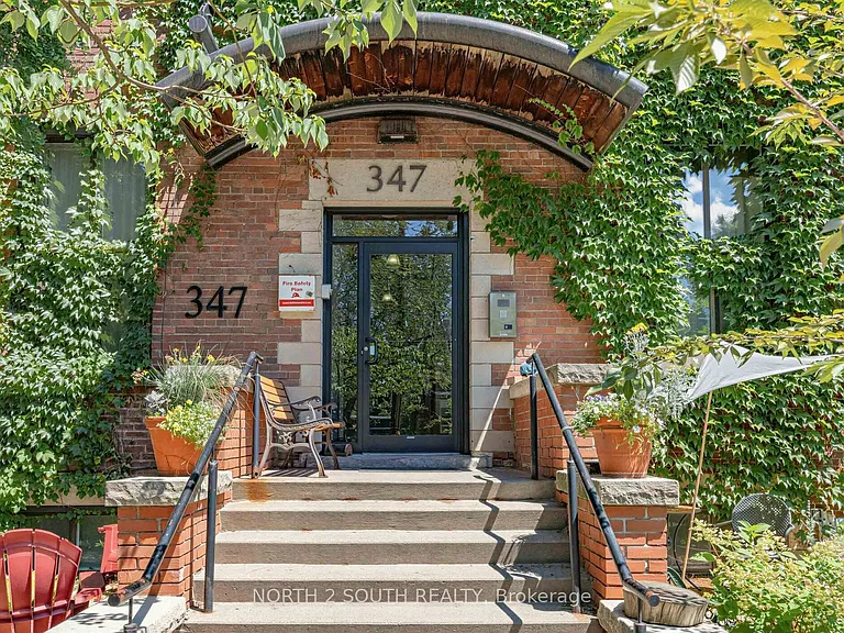 347 Sorauren Ave #123 — Photo 3