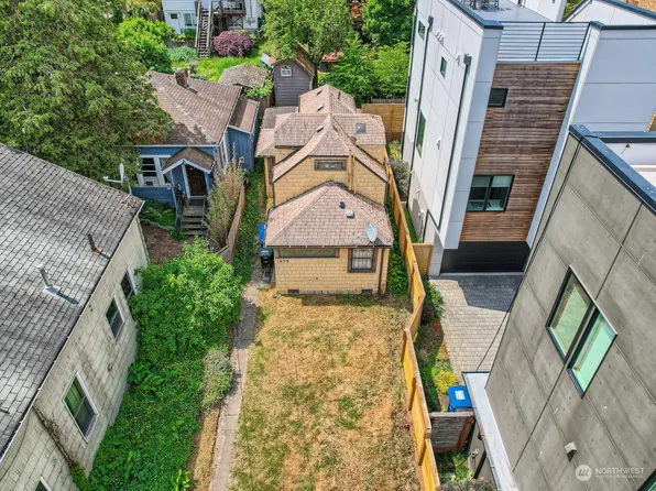 1459 22nd Avenue, Seattle, WA 98122