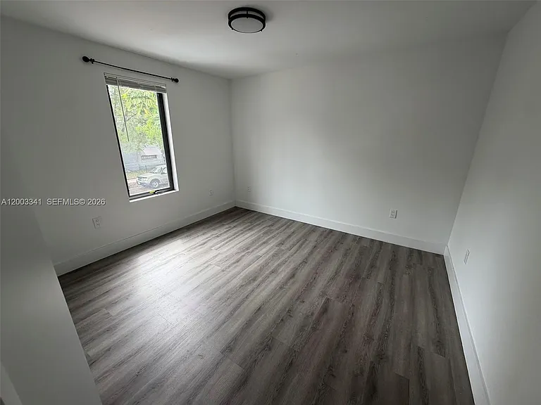 628 SW 21st Ave #1 — Photo 9