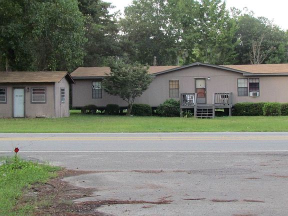 3 Bedroom/2 Bath\nStorage Shed