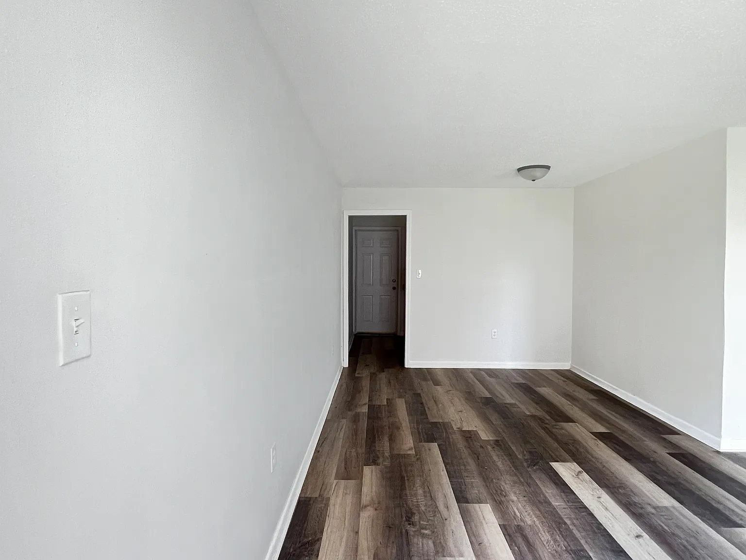 Steeple Chase Apartments - 305 — Photo 2