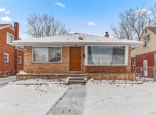 6577 Dolphin St, Dearborn Heights, MI