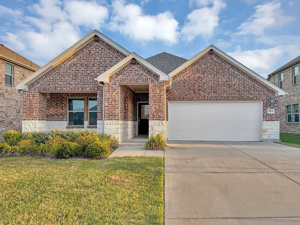 503 Fox Ridge Dr