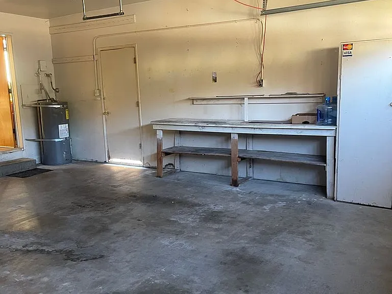 735 Christine Ave — Photo 16