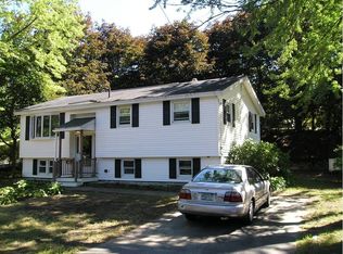 33 Broadview Rd, Lowell, MA 01852