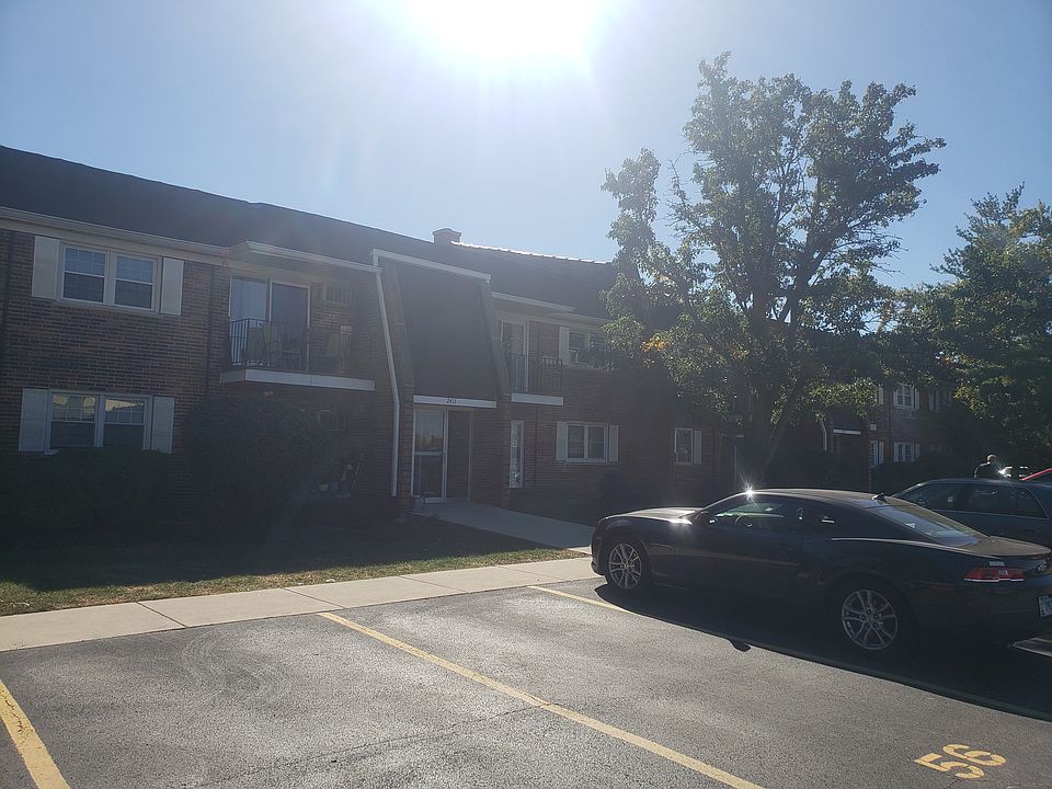 1st image of 2411 Ogden Ave APT 11