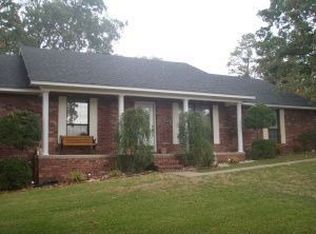 3111 Southgate Dr, Russellville, AR 72802