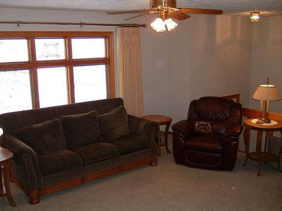 3rd image of 6636 S 139th St