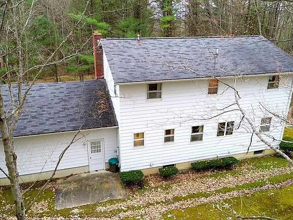 5th image of 19 Pine Forest Dr