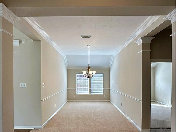 4th image of 18007 Willow Cliff Ln