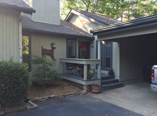 5033 Highland Club Dr, Marietta, GA 30068