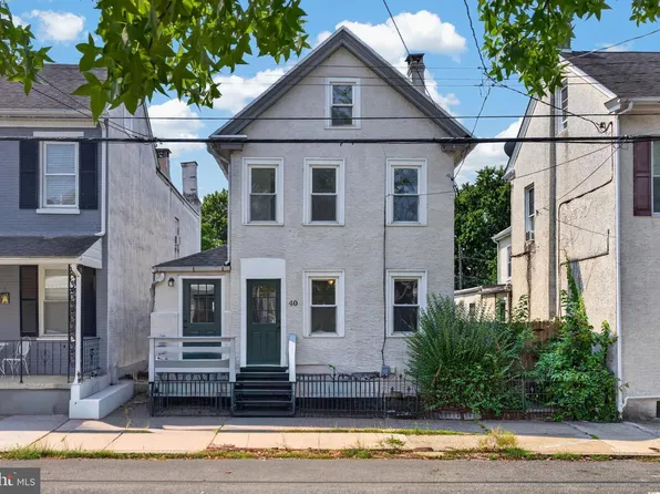 40 Chestnut St, Pottstown, PA 19464