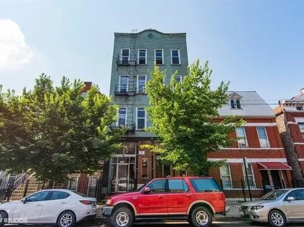 1525 W 17th St APT 2R, Chicago, IL 60608