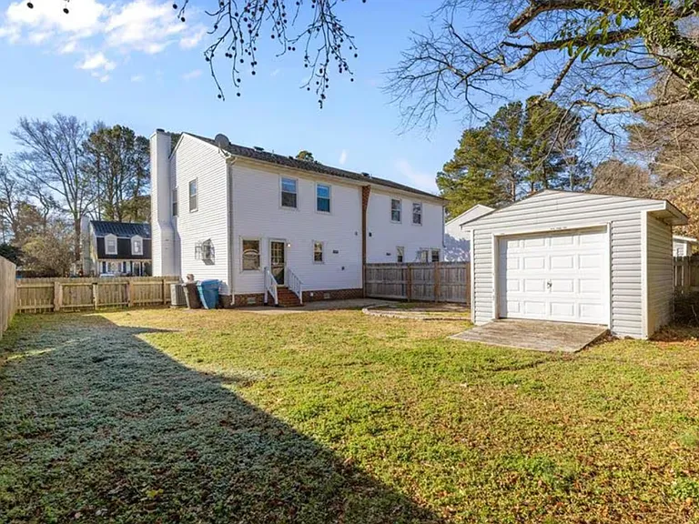 2428 Casey Ct — Photo 18