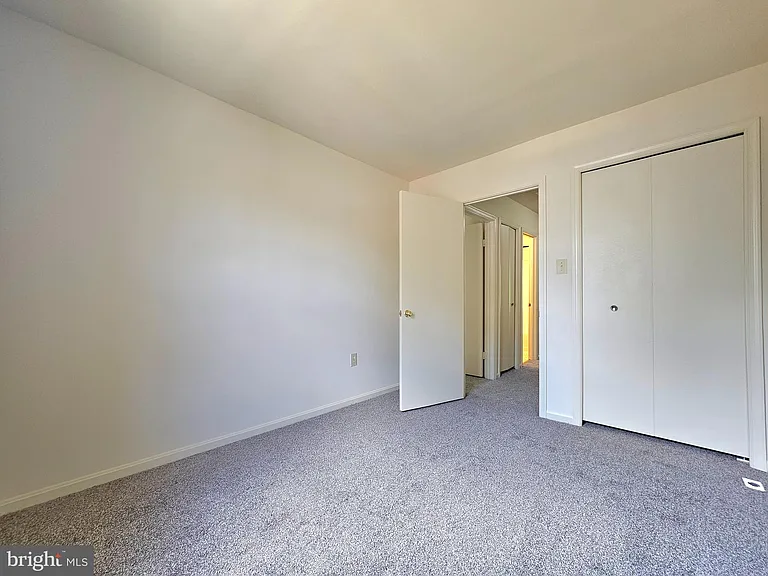 4719 Gainsborough Dr — Photo 18