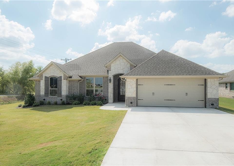 1st image of 3101 Windcrest Ct