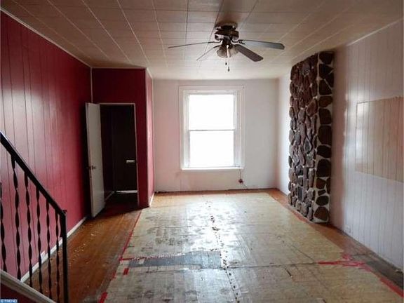 3rd image of 3481 Amber St