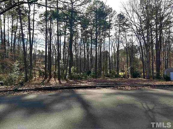 4th image of 422 Overland Dr