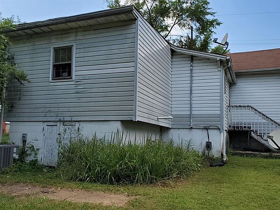 5th image of 2036 Hughes Ave