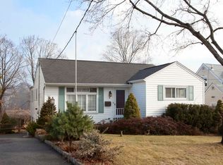 40 Kathwood Rd, Yonkers, NY 10710