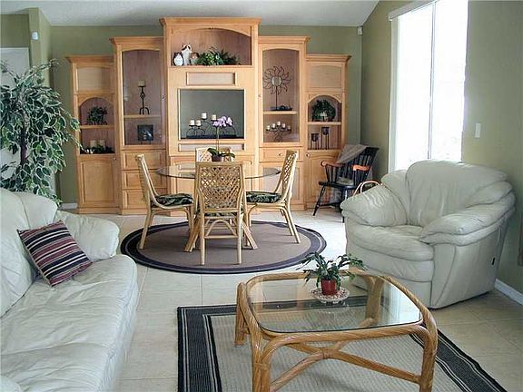 3rd image of 519 Loma Bonita Dr